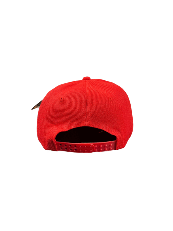 BG04-GORRA L.A RECTA-BROCHE AJUSTABLE-COLOR ROJO-STREETWEAR