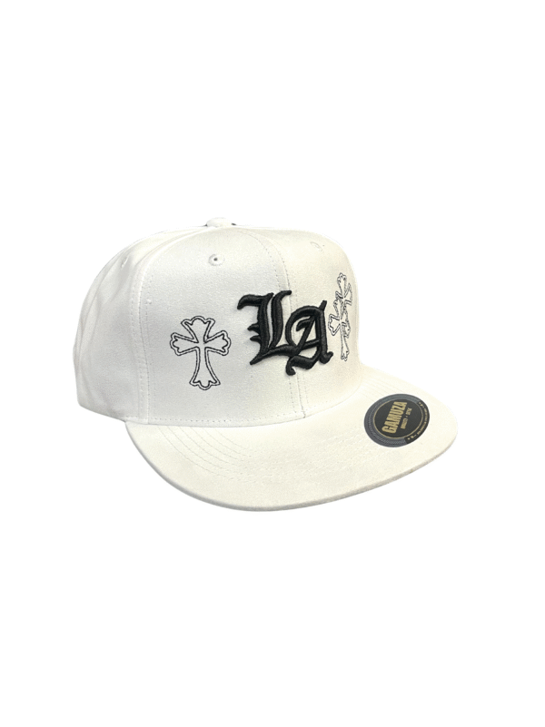 AGGP01-GORRA DE GAMUSA BLANCA L.A-STREETWEAR