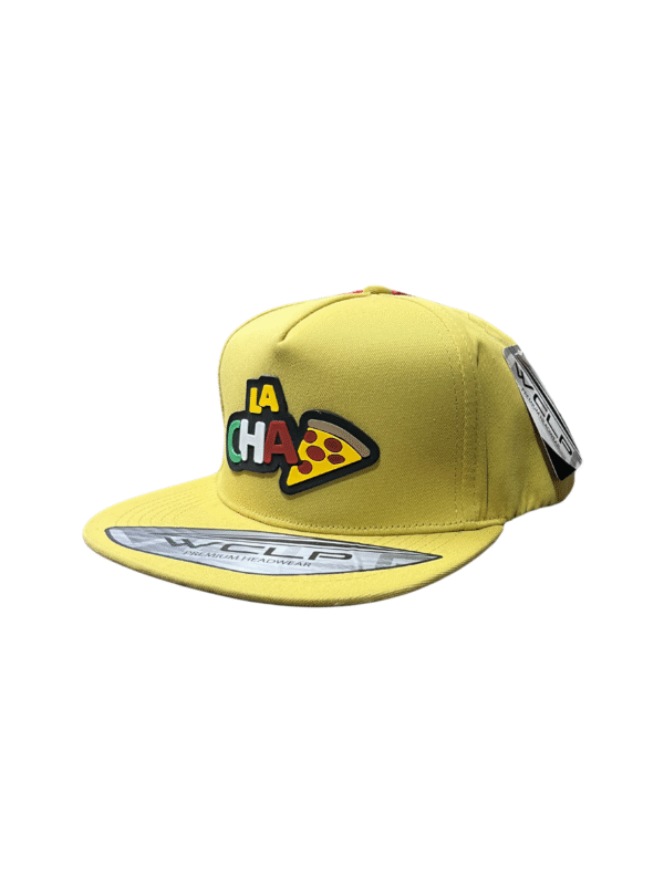 CGP03-GORRA DE LA CHA-PIZZA-SNAPBACK-BROCHE AJUSTABLE-COLOR MOSTAZA-STREETWEAR