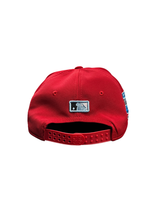 AH003-GORRA DE N.Y-SNAPBACK-BROCHE AJUSTABLE-COLOR ROJO-STREETWEAR