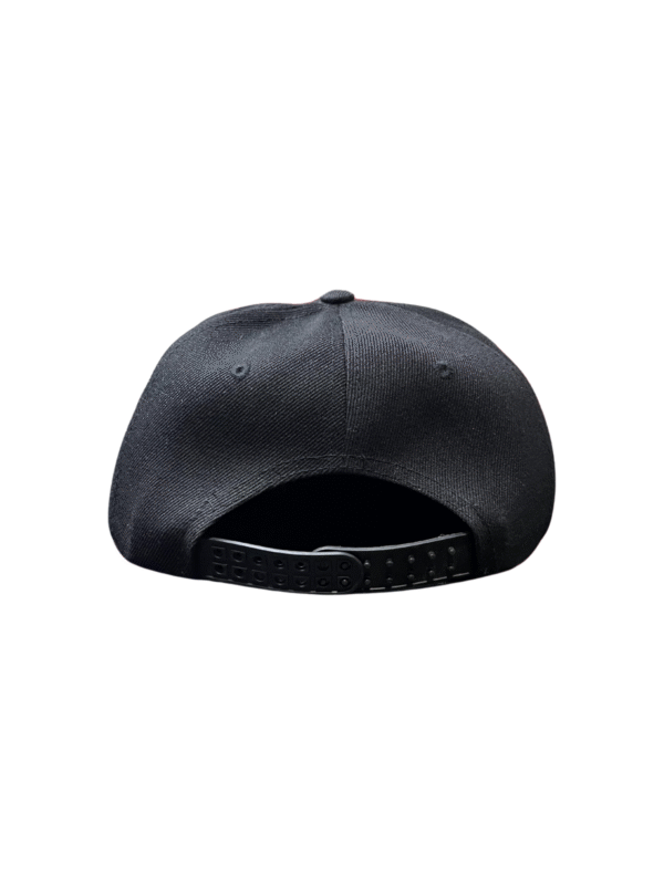BG21-GORRA DE L.A-SNAPBACK-BROCHE AJUSTABLE-COLOR NEGRO-STREETWEAR
