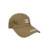 BG27-GORRA DE CHANEL-CURVA-BROCHE AJUSTABLE-COLOR CAFE VERDOSO-STREETWEAR